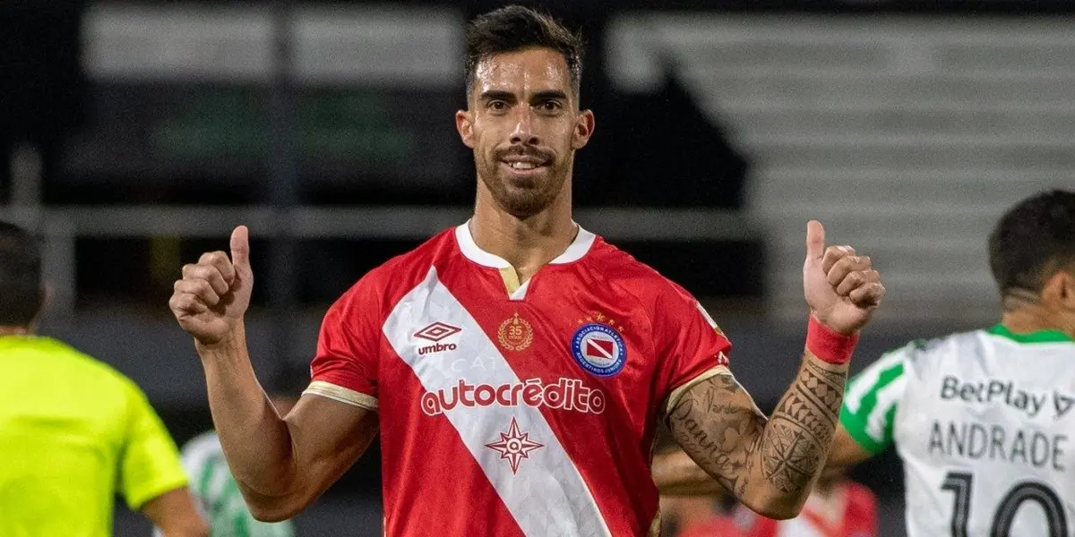 Gabriel Ávalos volvió a anotar, convirtió un doblete en el triunfo ante Defensa y Justicia.