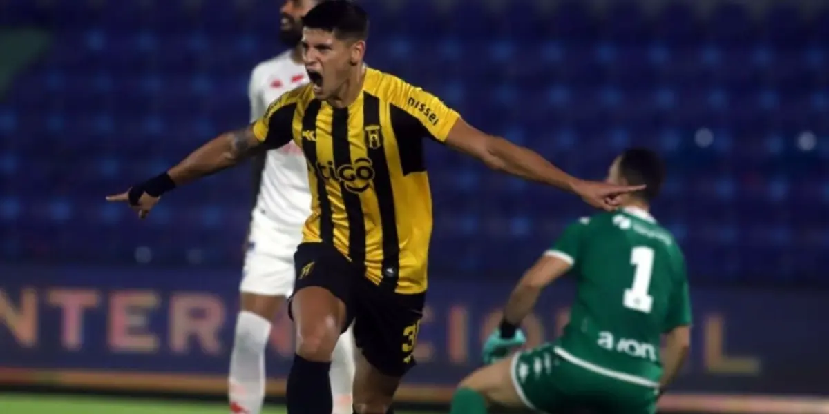 Guaraní busca director técnico después del despido del argentino Juan Pablo Pumpido.