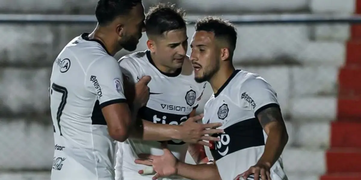 Guillermo Paiva jugó el último partido del año de Olimpia en Juan León Mallorquín.