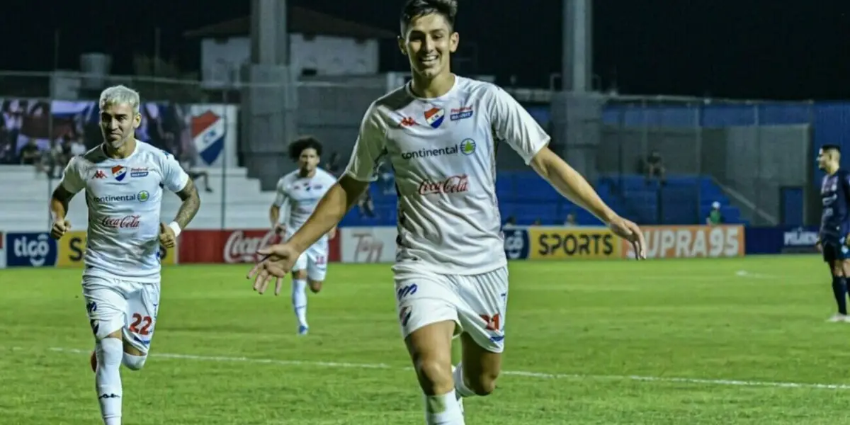 Gustavo Aguilar viene de un gran momento futbolístico con Nacional.
