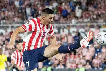 Iván Cardozo, hijo del Tacuara liquidó a los actuales jugadores de la selección.