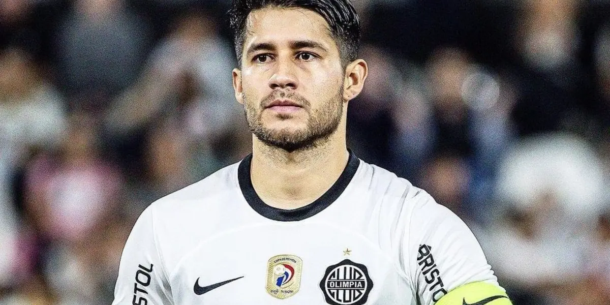 Iván Torres no seguiría en Olimpia.