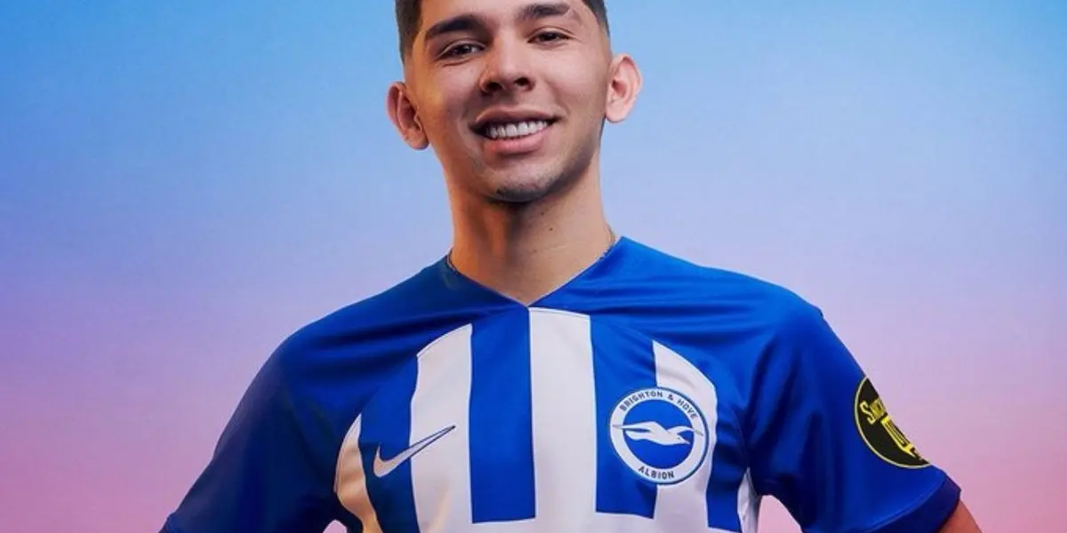 Julio Enciso brilla en la Premier League pero no descuida a su pareja sentimental.