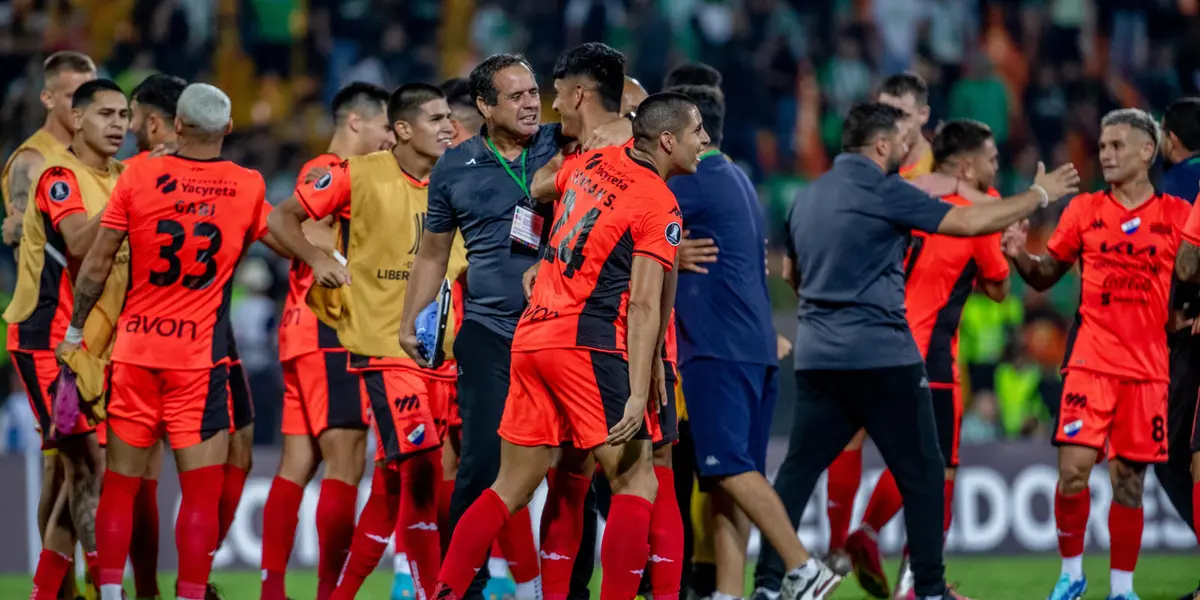 La Academia se hizo fuerte en Medellín y eliminó a Atlético