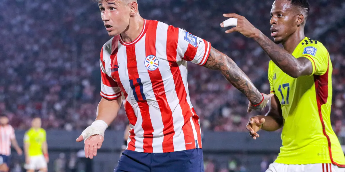 La Albirroja cayó por 1-0 ante Colombia en condición de local en el Defensores del Chaco.