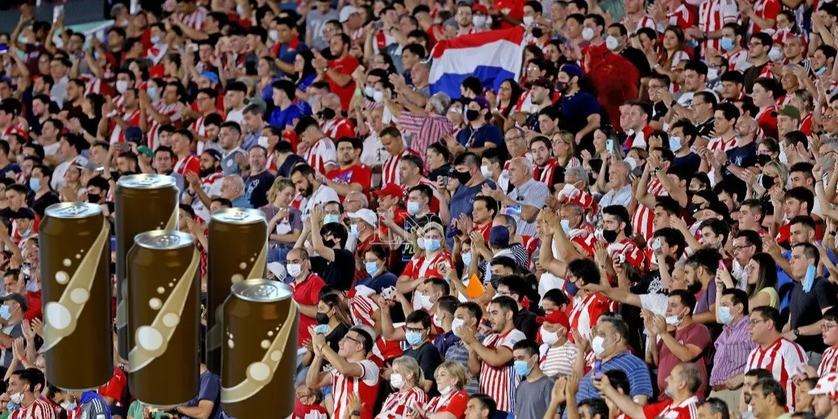 La Albirroja no genera entusiasmo y la APF hace de todo para llenar el estadio.