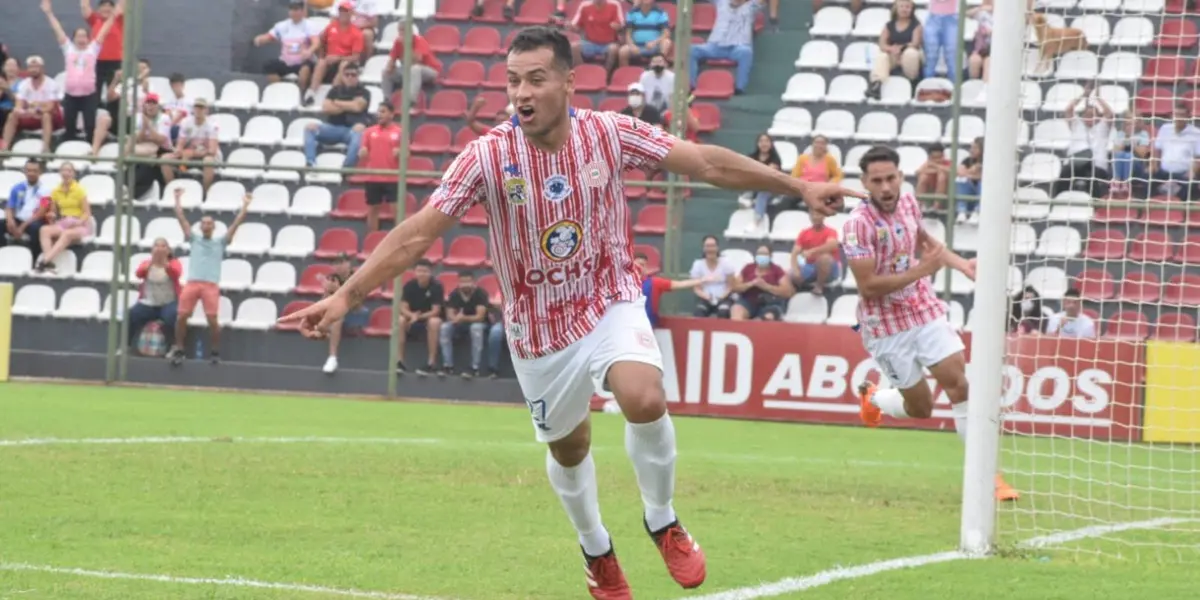 La cuenta oficial de un equipo paraguayo causó furor por la manera de escribir.