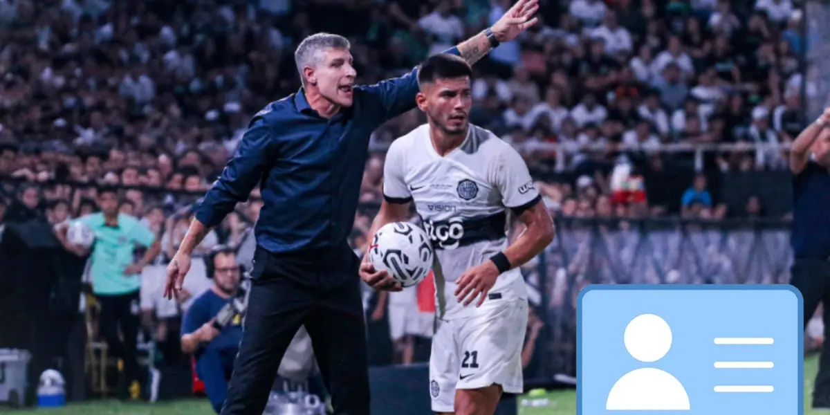Martín Palermo dirigiendo a Olimpia, César Olmedo cerca