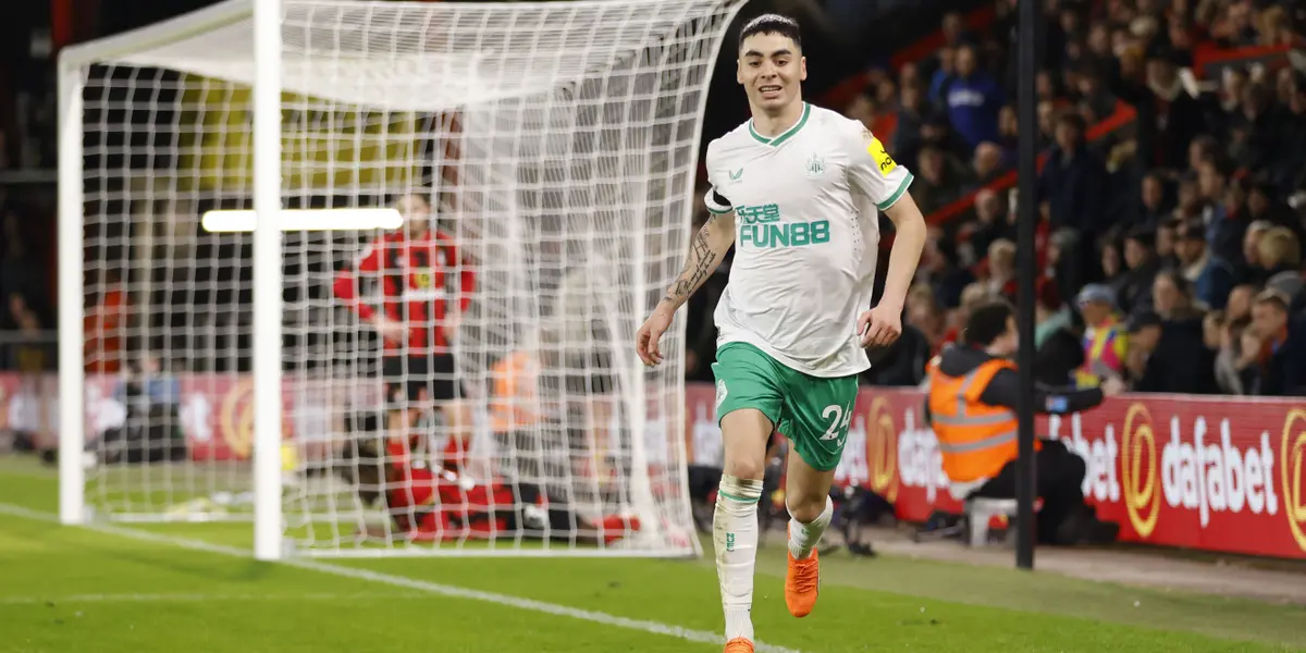 Miguel Almirón es la principal figura del equipo de las urracas en la Premier League.