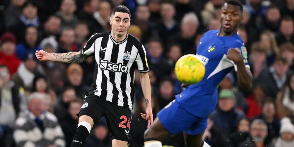 Miguel Almirón jugó todo el partido, pero no fue de los que cobró en la tanda de penales.