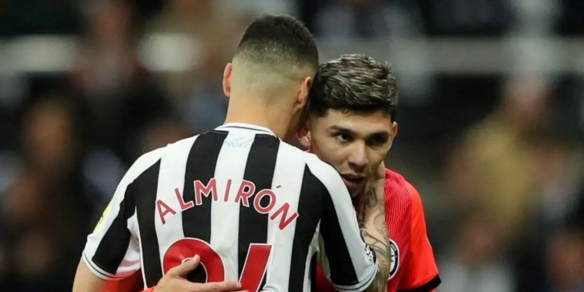 Miguel Almirón y Julio Enciso protagonizaron una escena pocas veces vista entre dos compatriotas