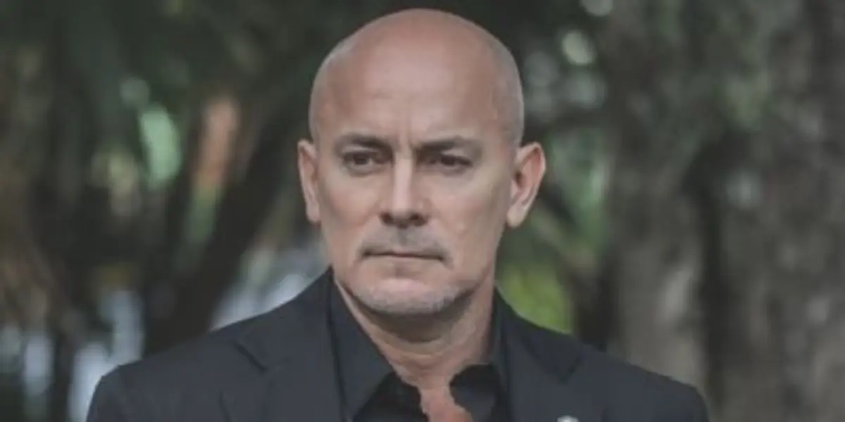 Momentos difíciles son los que se vive en campamento decano en la previa al duelo con el rival de toda la vida