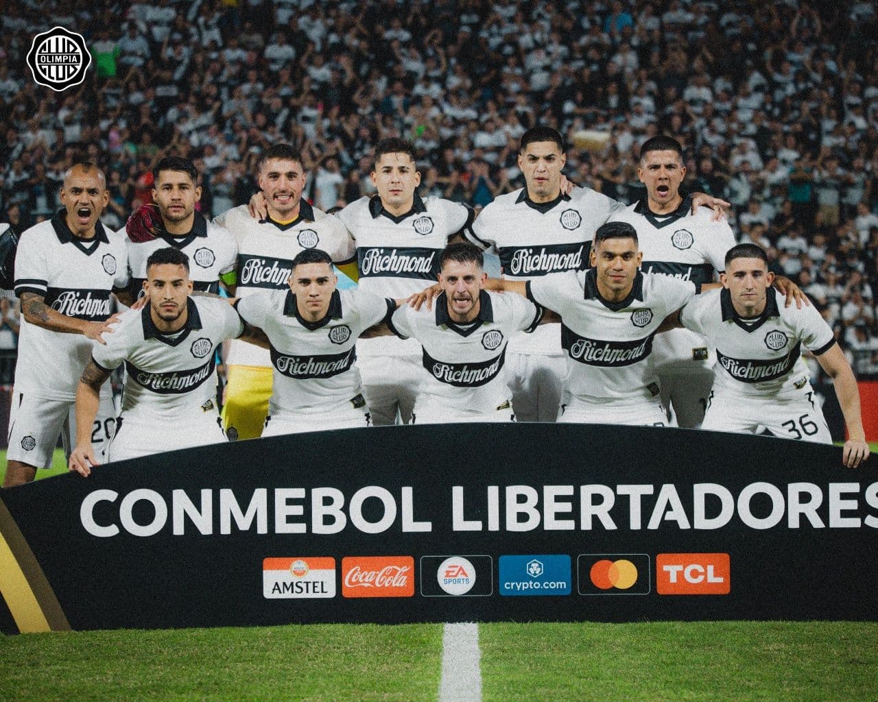 Olimpia consiguió su segundo título continental en 1990 tras superar a Barcelona de Guayaquil.