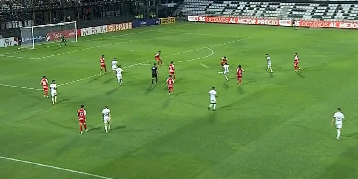 Olimpia dio vuelta el resultado por 3-1 ante General Caballero de Juan León Mallorquín.