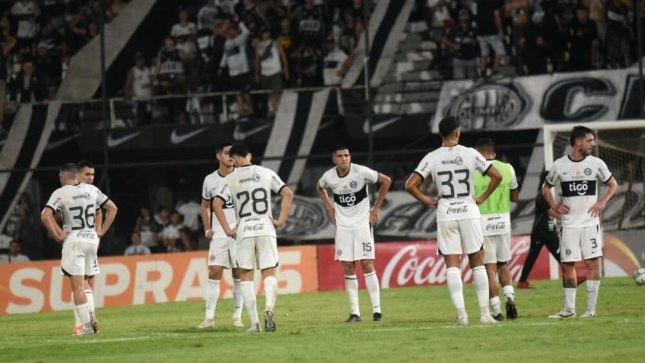Olimpia está preparándose para jugar los octavos de final en medio de turbulencias.