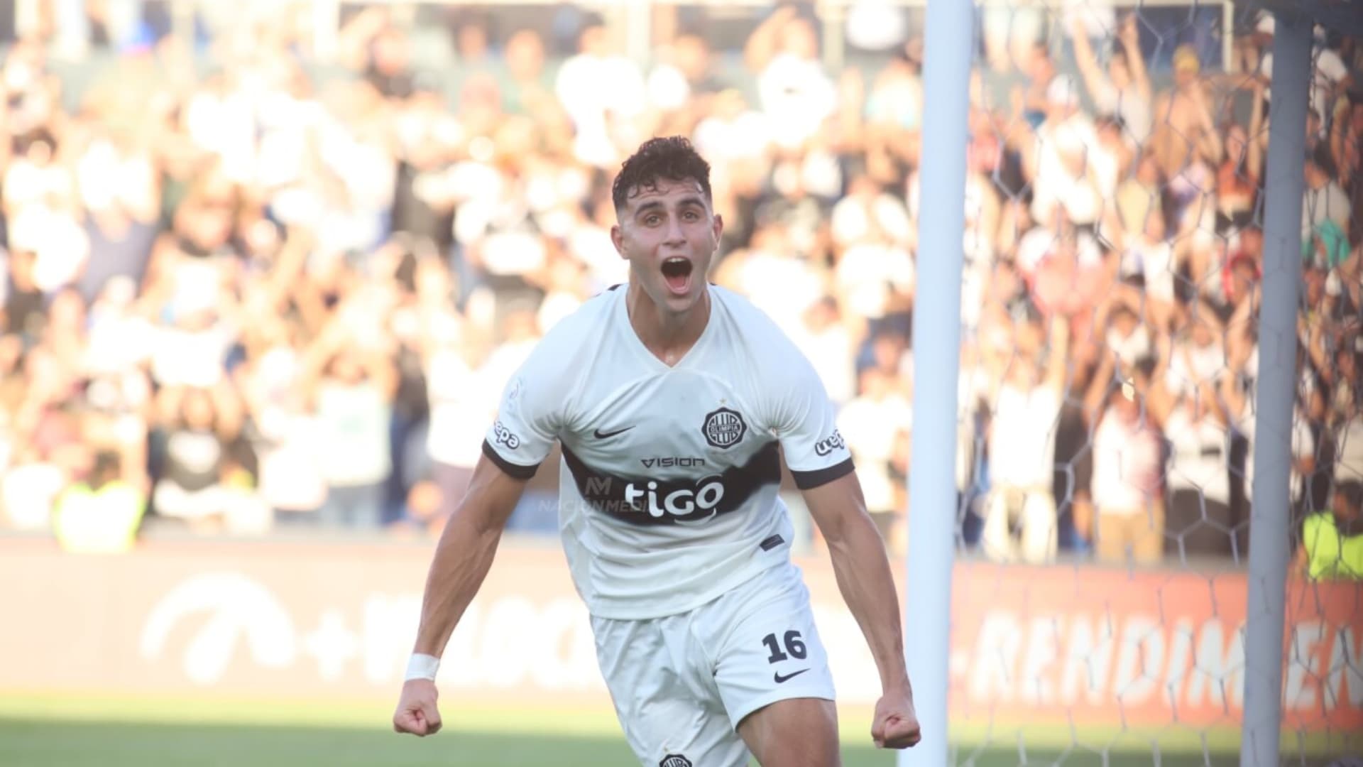 Parzajuk logró anotar el tanto que abrió el marcador para Olimpia durante el superclásico.