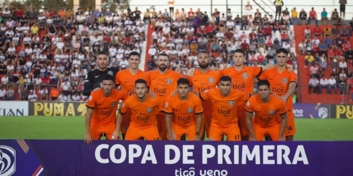 Plantel de Olimpia ante General Caballero