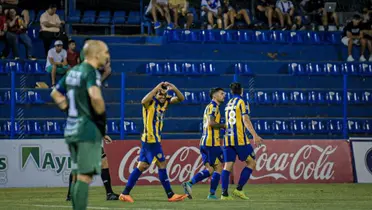 Por una transferencia, el auriazul exige el pago de la ficha