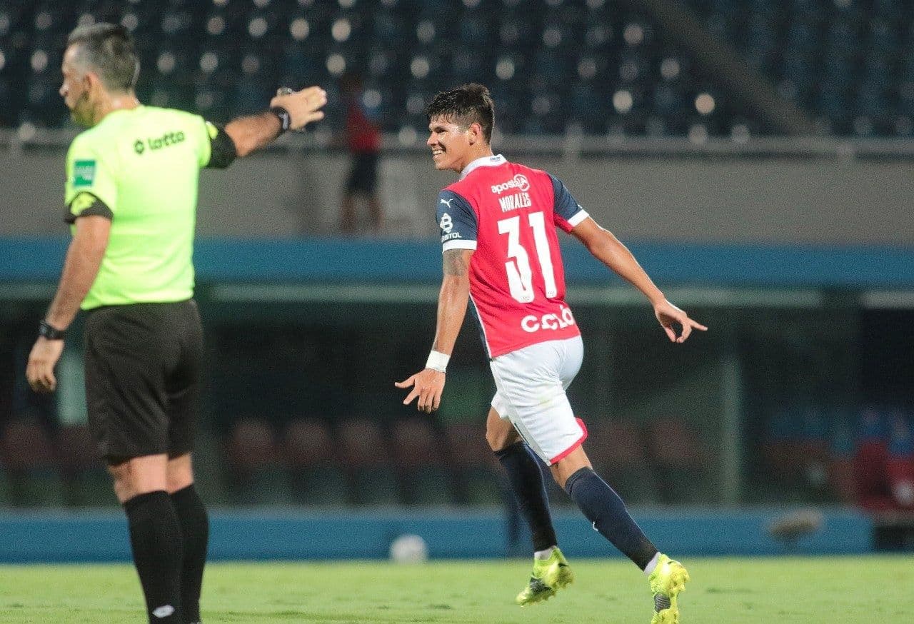 Robert Morales venía siendo la figura del equipo azulgrana hasta su dura lesión.