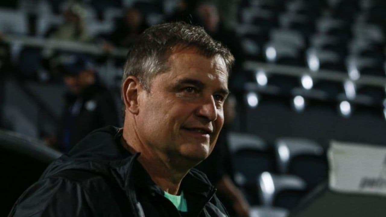 Tras la catastrófica eliminación ante San Lorenzo en Copa Paraguay, rodó una cabeza.