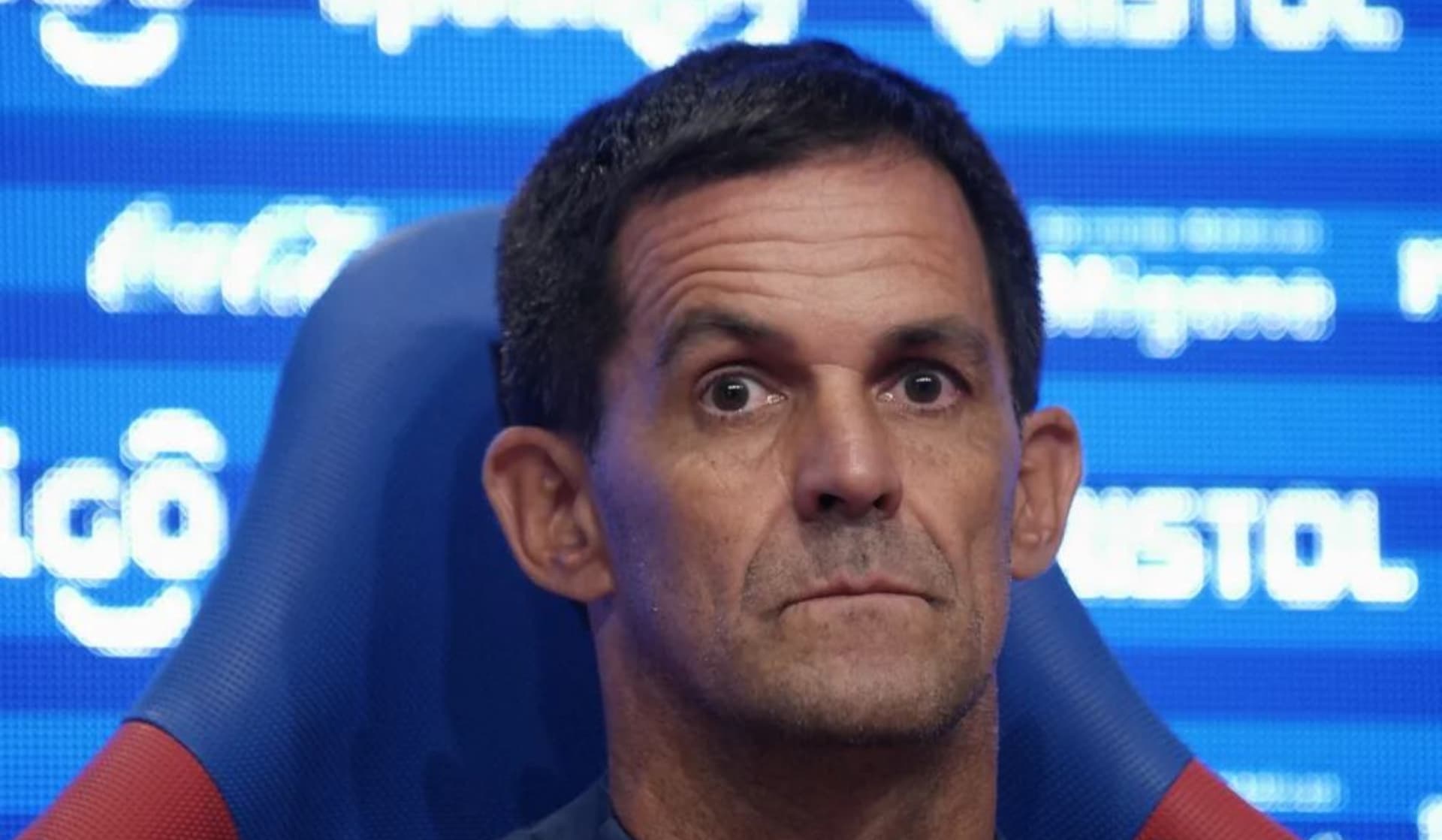 Víctor Bernay lamentó las chances perdidas por parte de sus jugadores durante el partido.