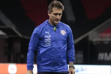 Ya no es entrenador de la Albirroja, Guillermo Barros Schelotto fue despedido.